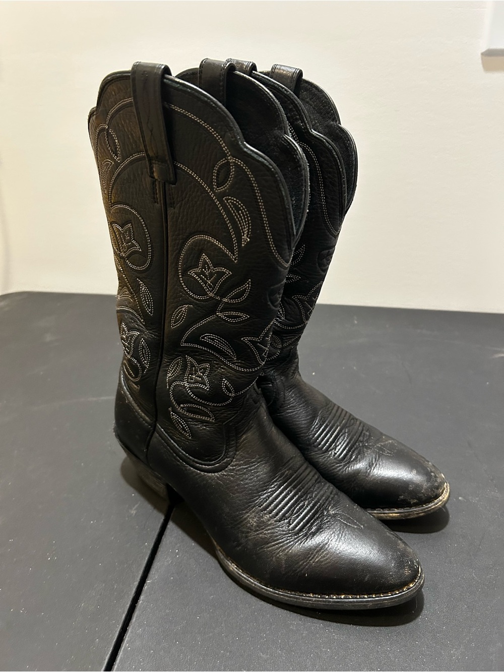 Ariat Black Leather Cowboy Heeled Boots